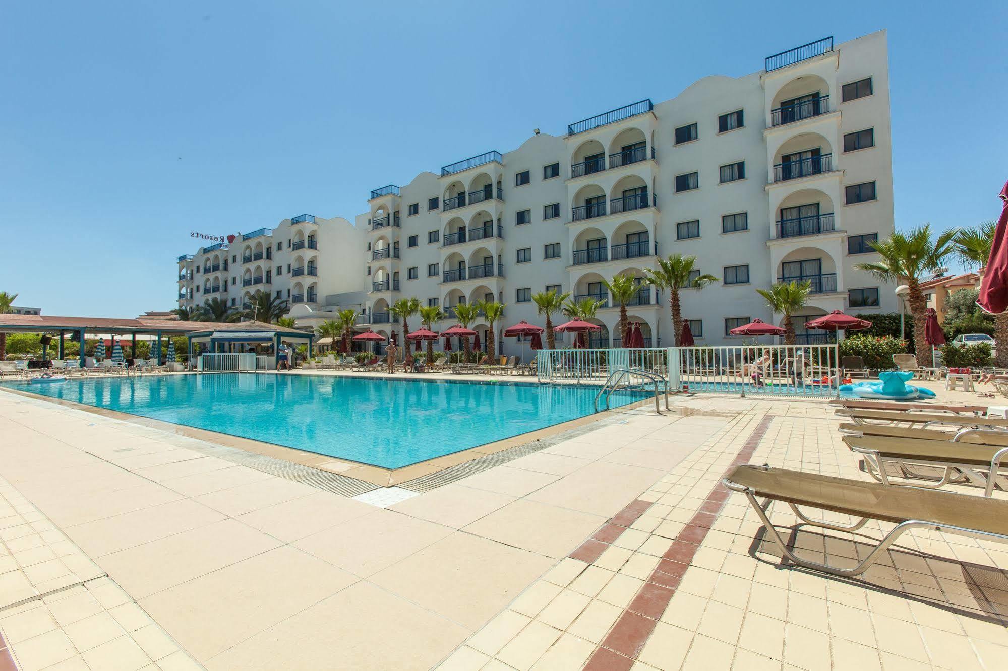 Crown Resorts Elamaris Protaras Exterior photo