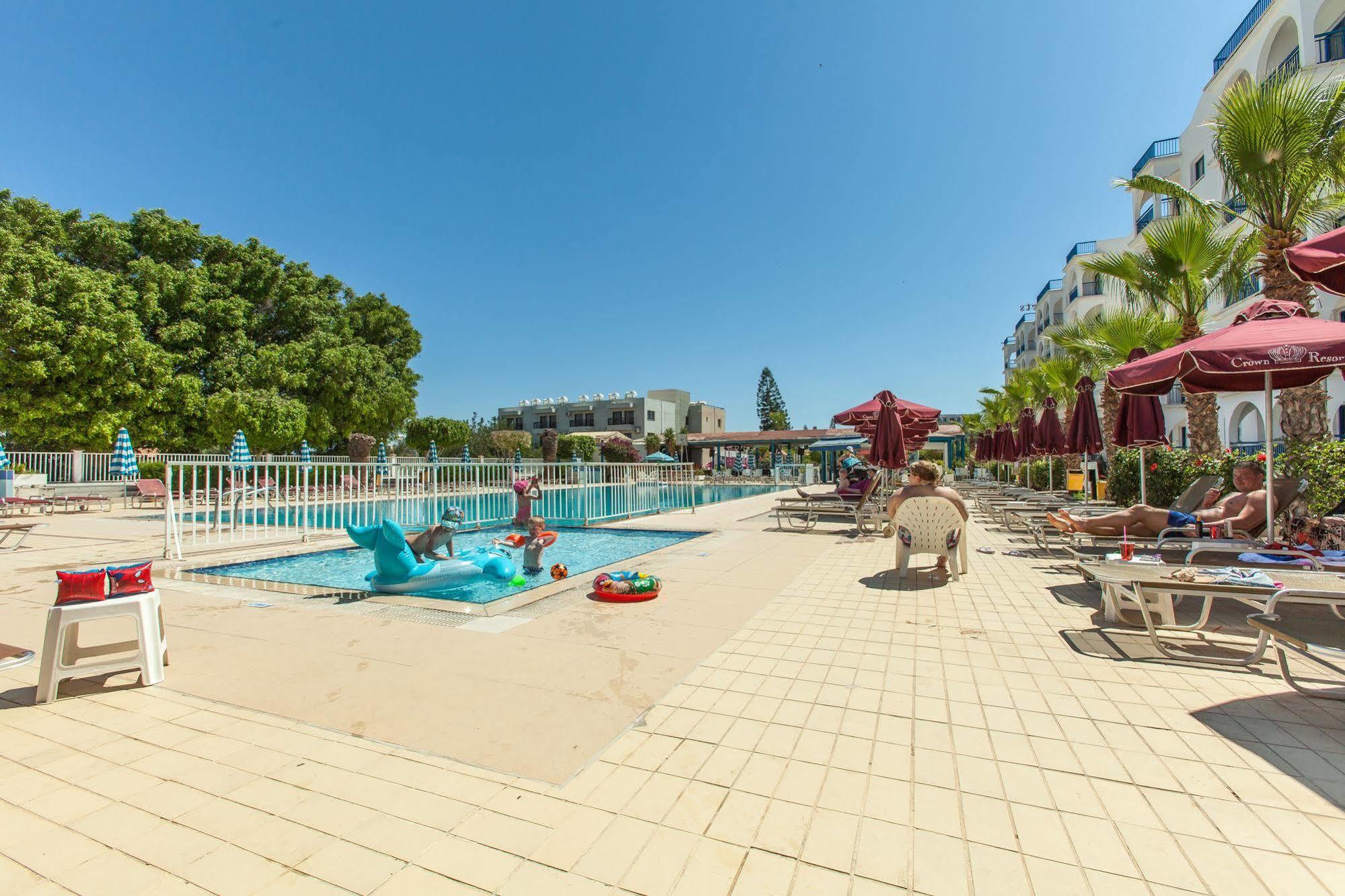 Crown Resorts Elamaris Protaras Exterior photo